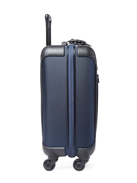 best lightweight international carry on.